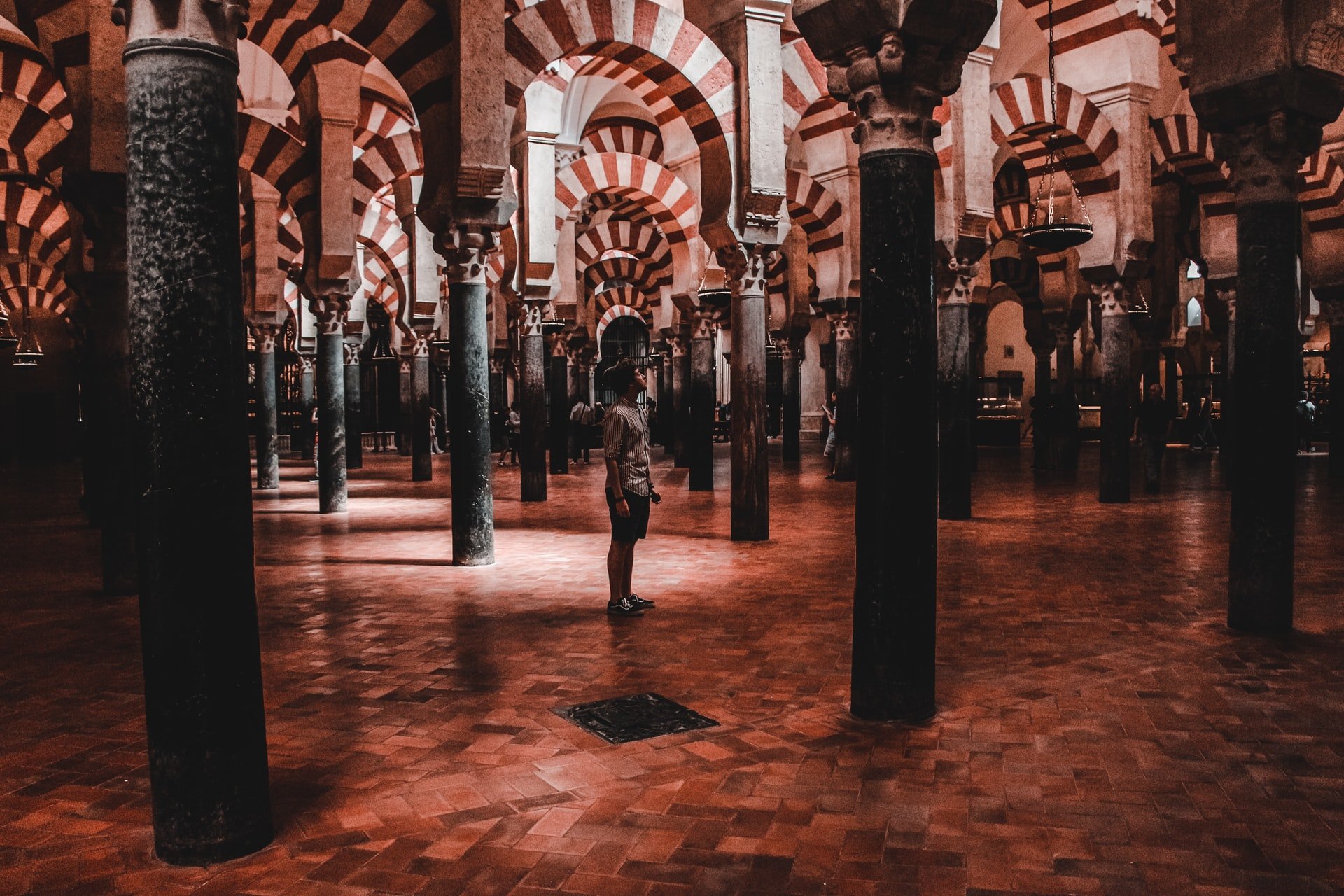 نحن لسنا ما نعتقد أننا عليه