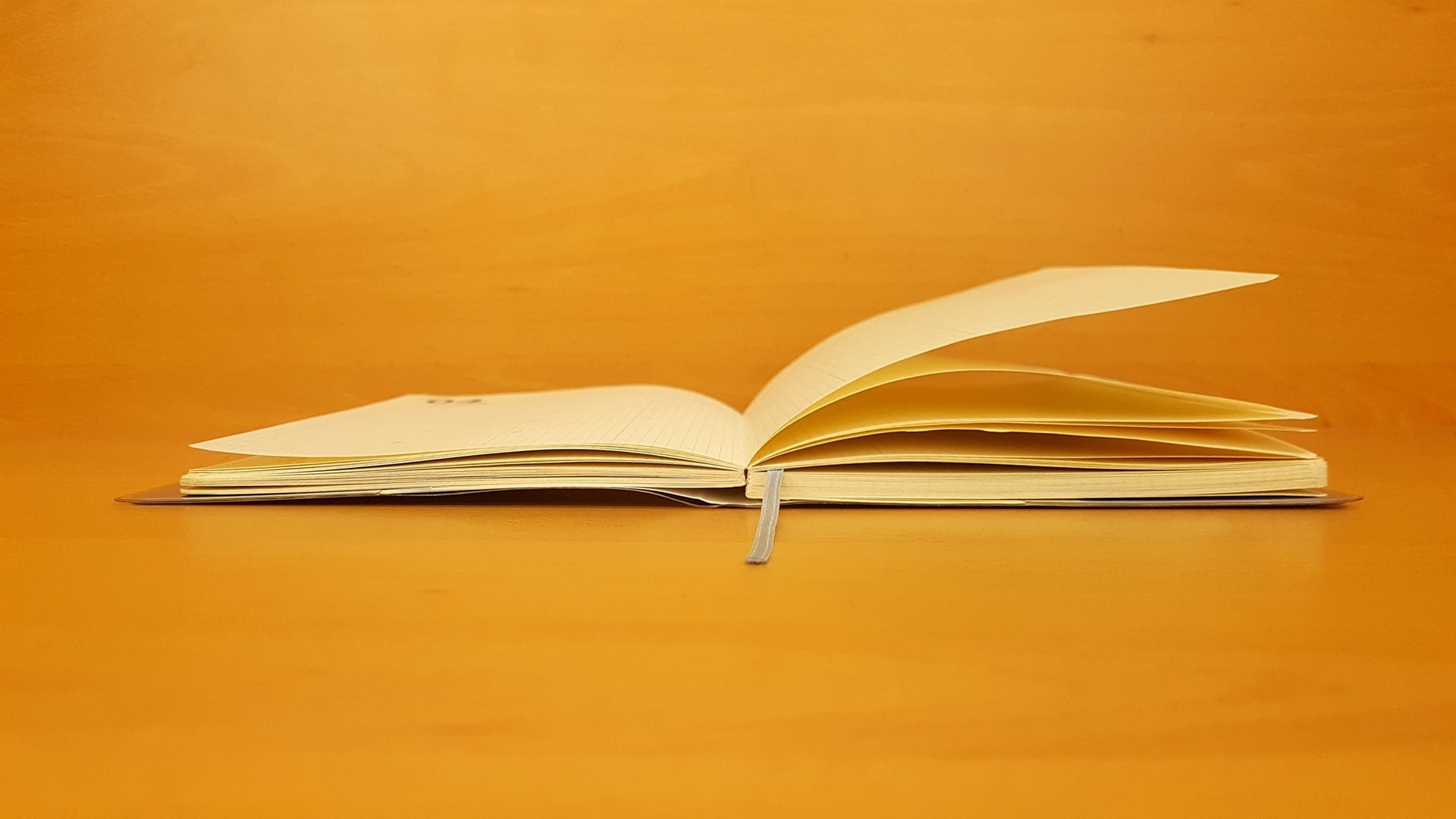 مراجعة كتاب: (الدراسات الإسلامية ومقارنة الأديان: كتابات منتقاة) لوليام غراهام